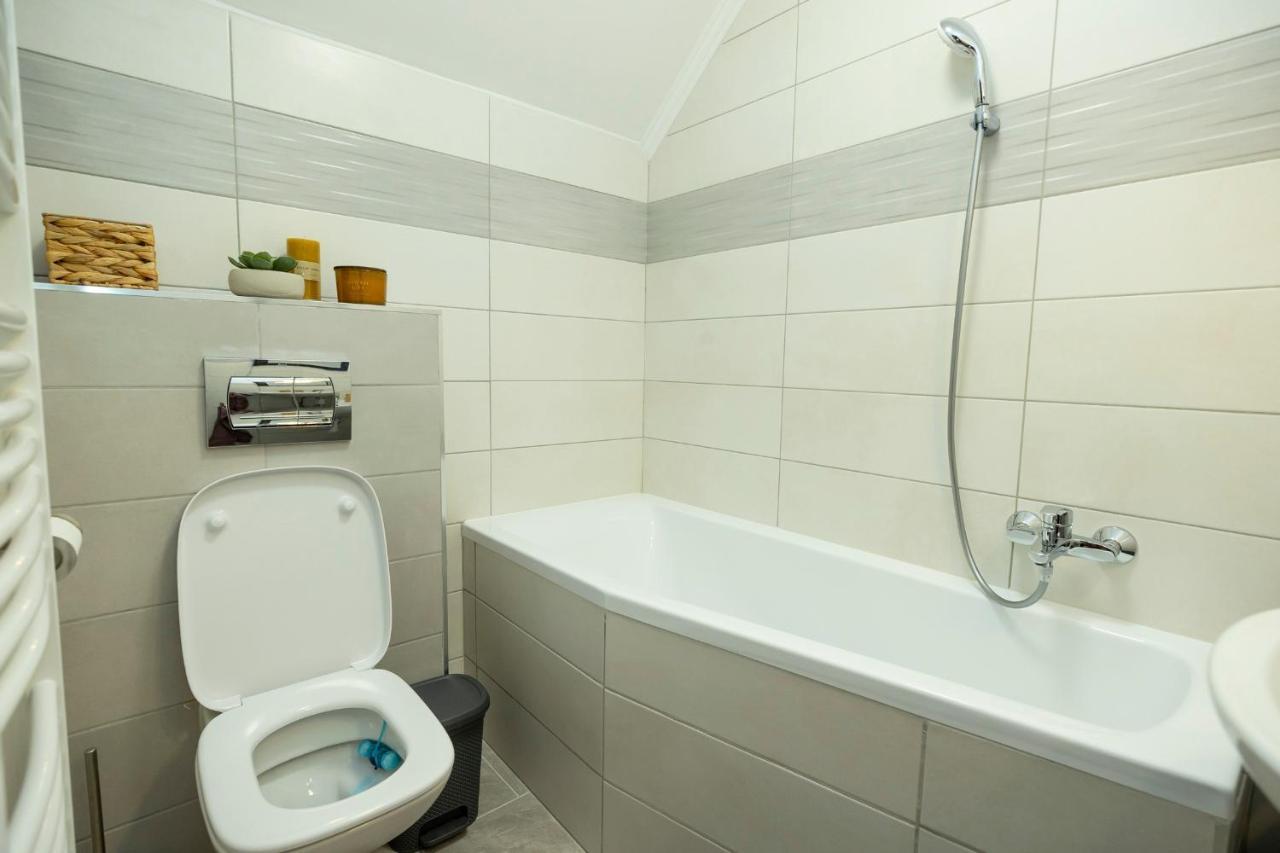 Zsendulo Apartman Apartment Eger Exterior foto